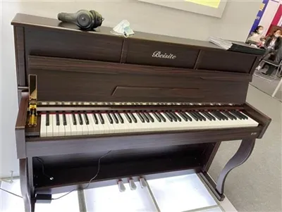 Beisite Memamerkan Instrumen Di Pameran Instrumen Alaheim di Los Angeles, AS.